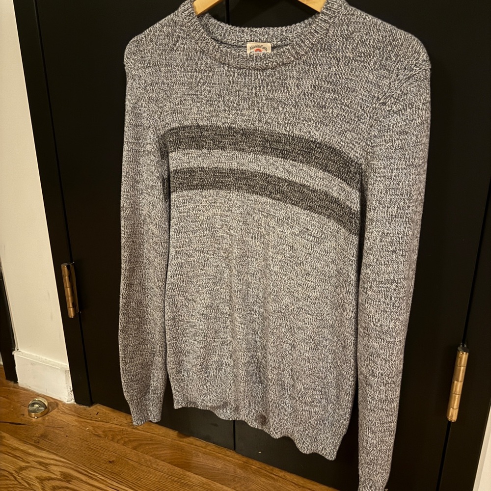 Gray Crew Neck Sweater with Stripes Small